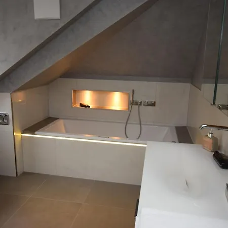 West Apartment *